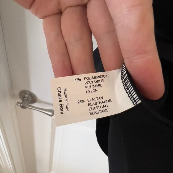 295 Chiara Boni Marine Ruffled One-Shoulder Dress Size 42 Color Black - Picture 7 of 7